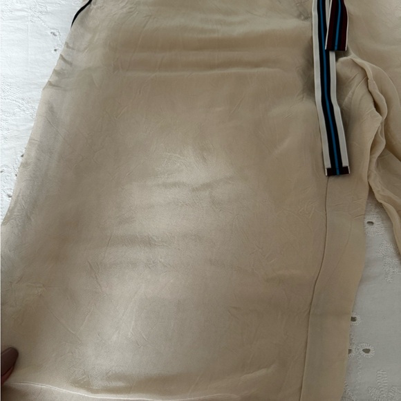 On the island pants - Picture 3 of 3